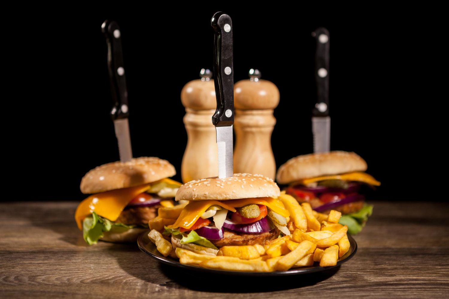 10 Fast Food Burger Chains for Quick Family Meals