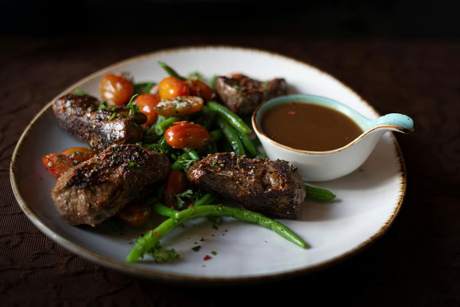 Why Everyone Loves Slow Cooker Beef Tips for Rich Gravy