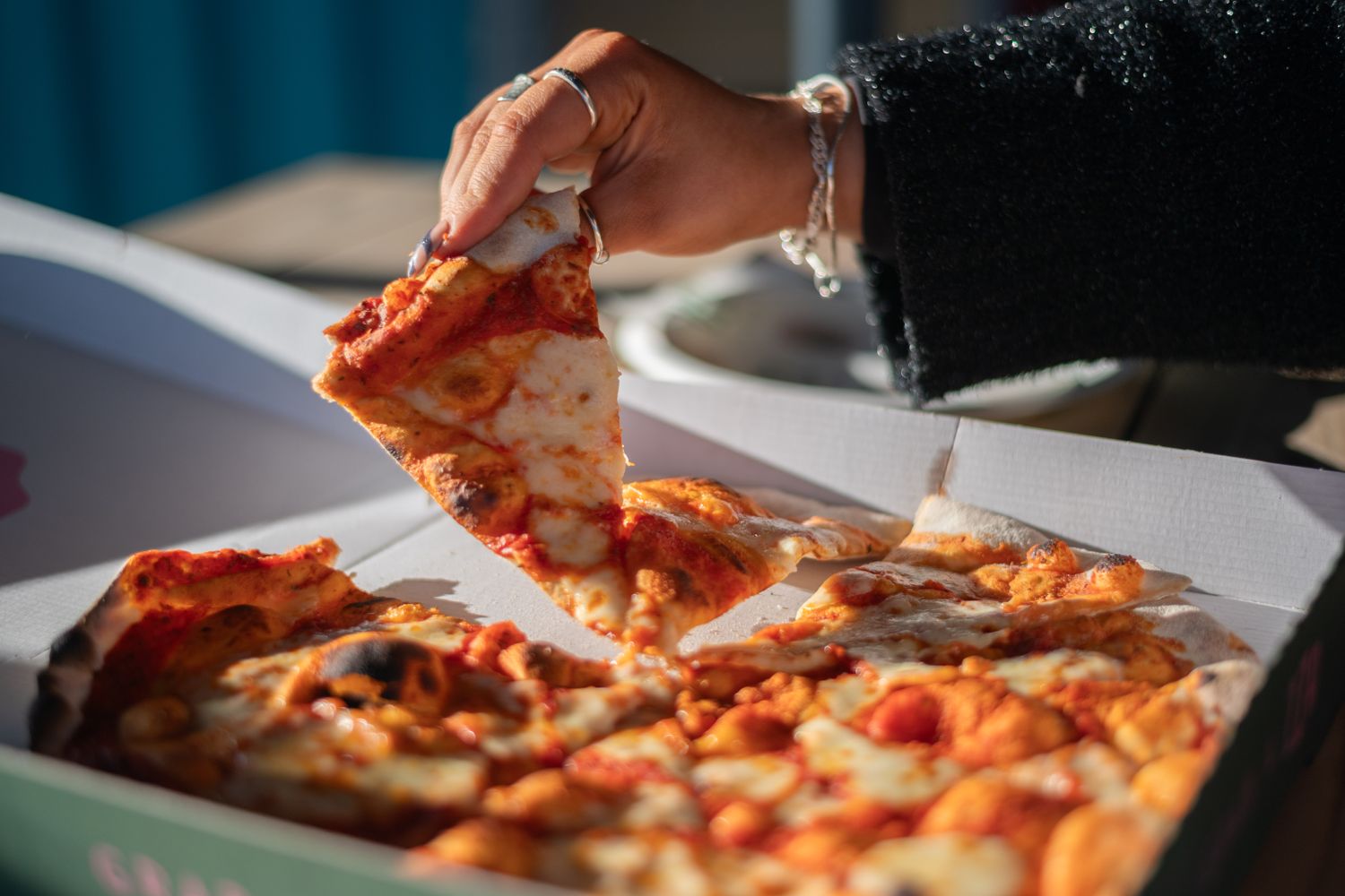 Best Pizza Delivery Cambridge OH: Top Local Spots