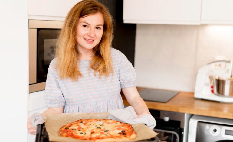 How Long Is Pizza Good for in the Fridge